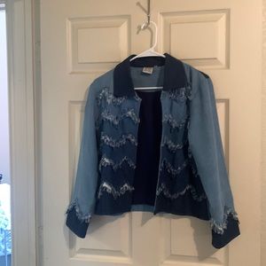 Beautiful Parsley & Sage Vintage distresses denim jacket!!!